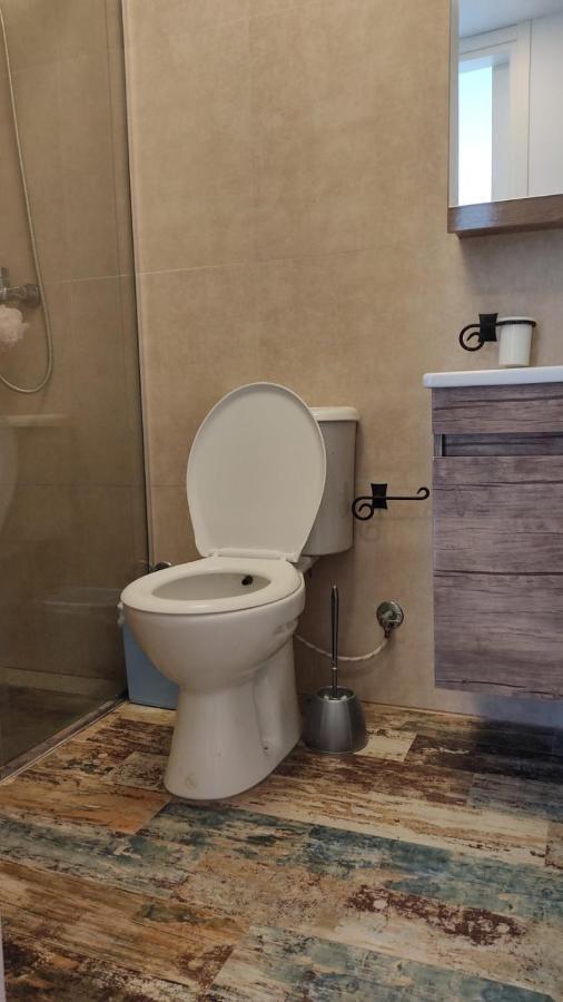 Luxury Beach Apartment In Qerret Golem  Eksteriør bilde