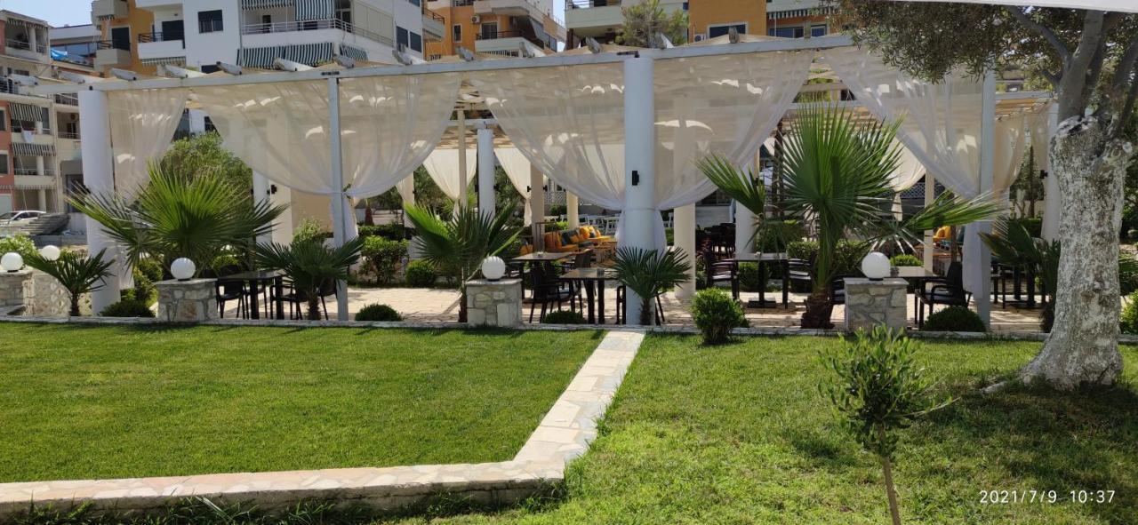 Luxury Beach Apartment In Qerret Golem  Eksteriør bilde